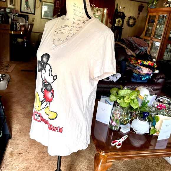 Woman’s Walt Disney World Micky Mouse tee shirt - Picture 6 of 16